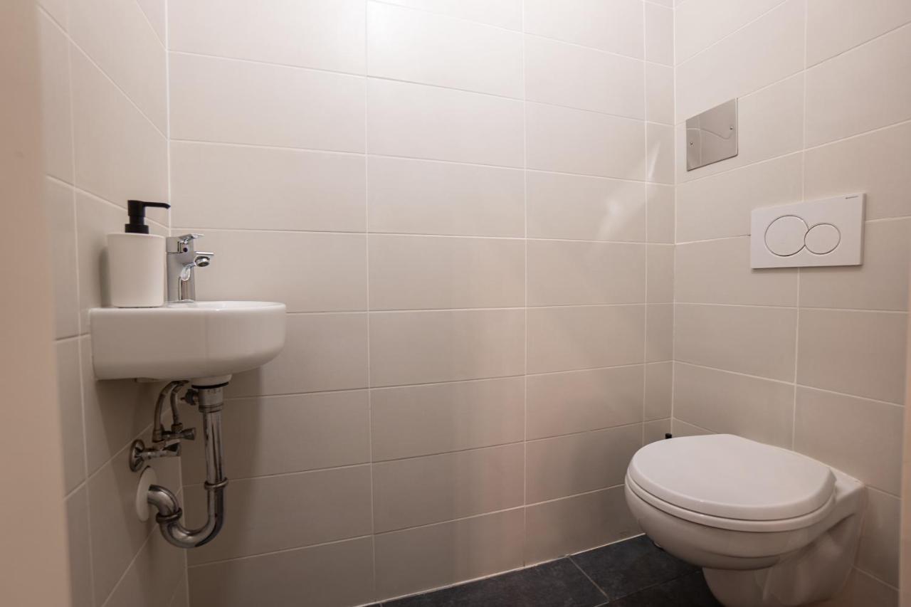 Stylish Apartment With Dedicated Working Space And Super King-Size Bed Located Between City Centre And Donau River Vienna Luaran gambar