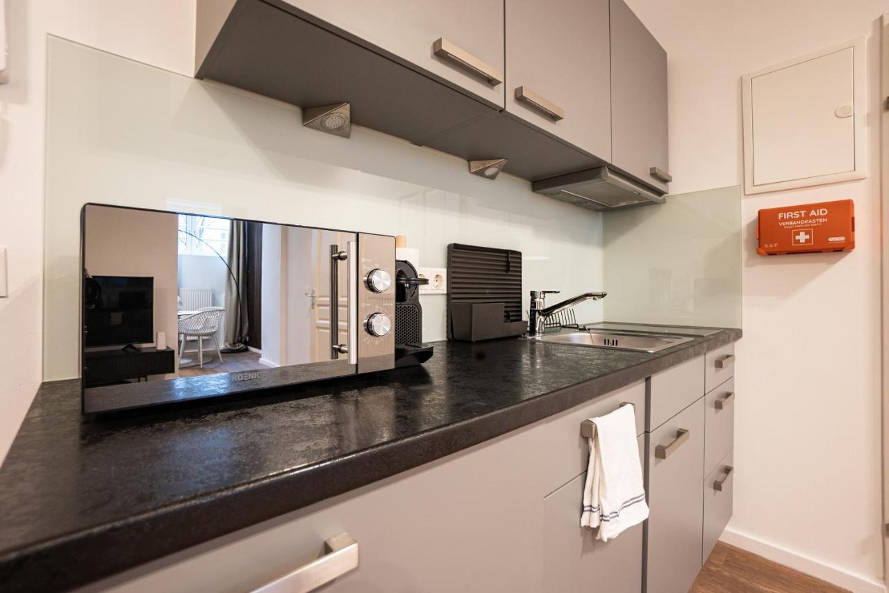 Stylish Apartment With Dedicated Working Space And Super King-Size Bed Located Between City Centre And Donau River Vienna Luaran gambar