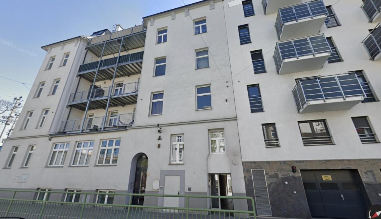 Stylish Apartment With Dedicated Working Space And Super King-Size Bed Located Between City Centre And Donau River Vienna Luaran gambar